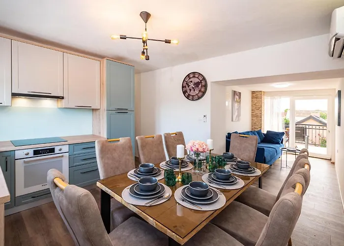 Nyaraló Beautiful In With Sauna Benkovac