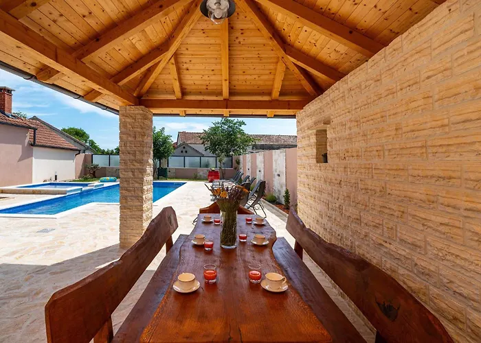 Beautiful In With Sauna Nyaraló Benkovac