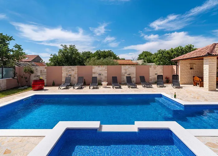 Beautiful In With Sauna Benkovac